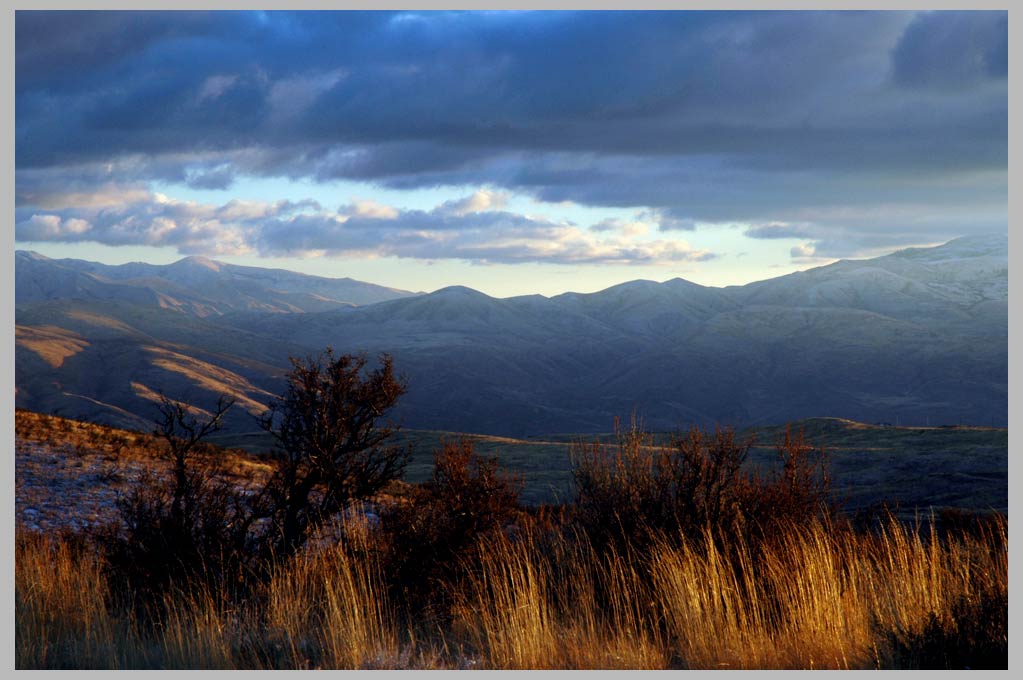 Summit 1113 m. (3653 ft.), Snake River Country