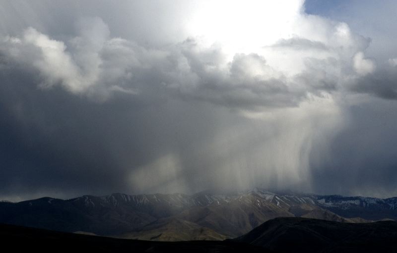 april-sky-drama_4-9-09b.jpg
